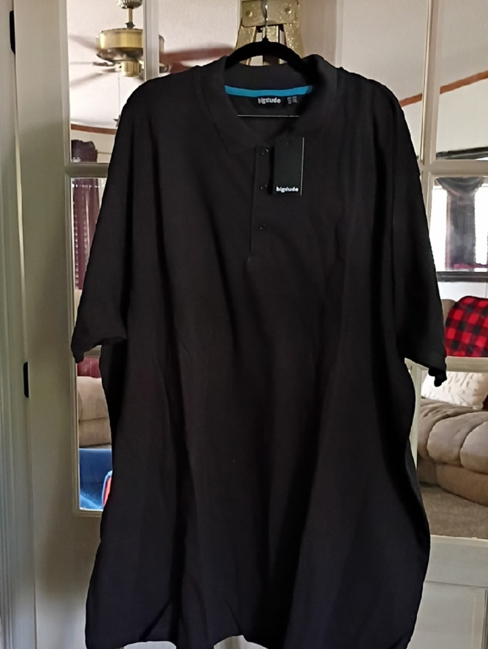 Men's Black Henley Short Sleeve Shirt
